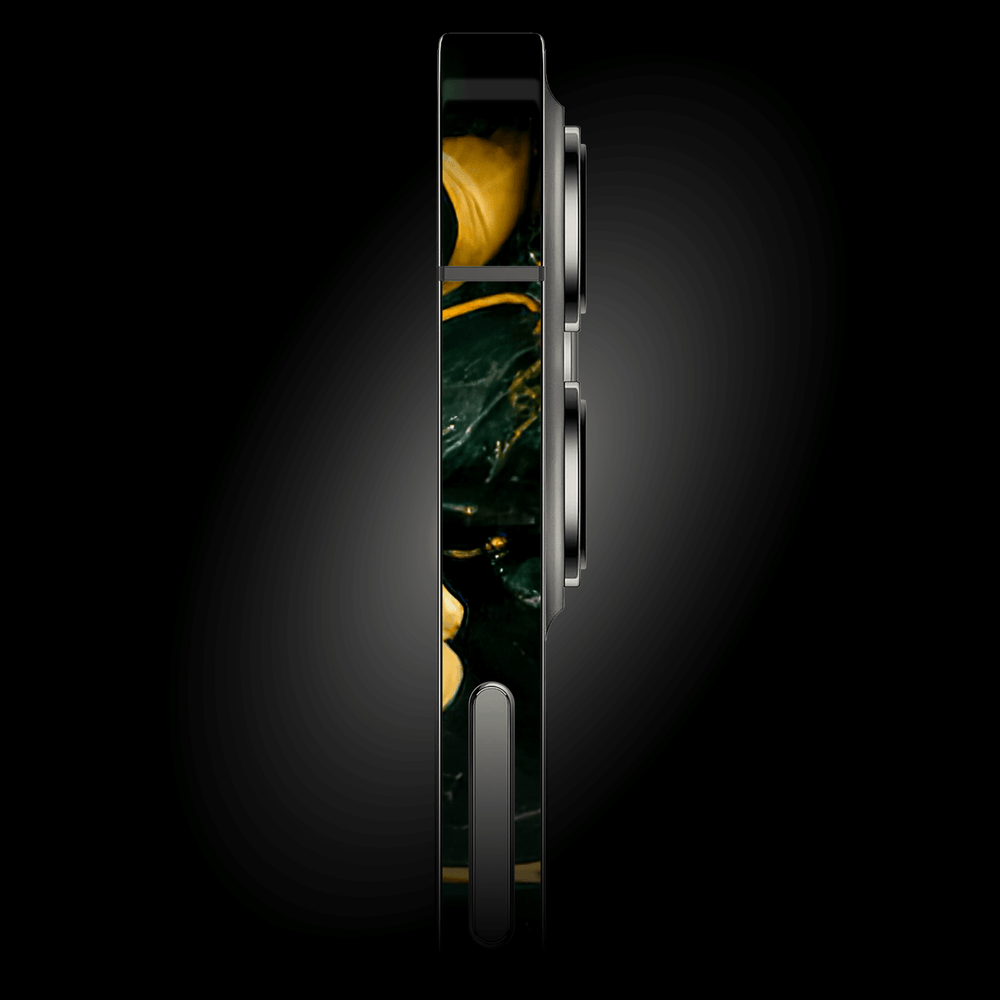 iPhone 12 SIGNATURE AGATE GEODE Royal Green-Gold Skin